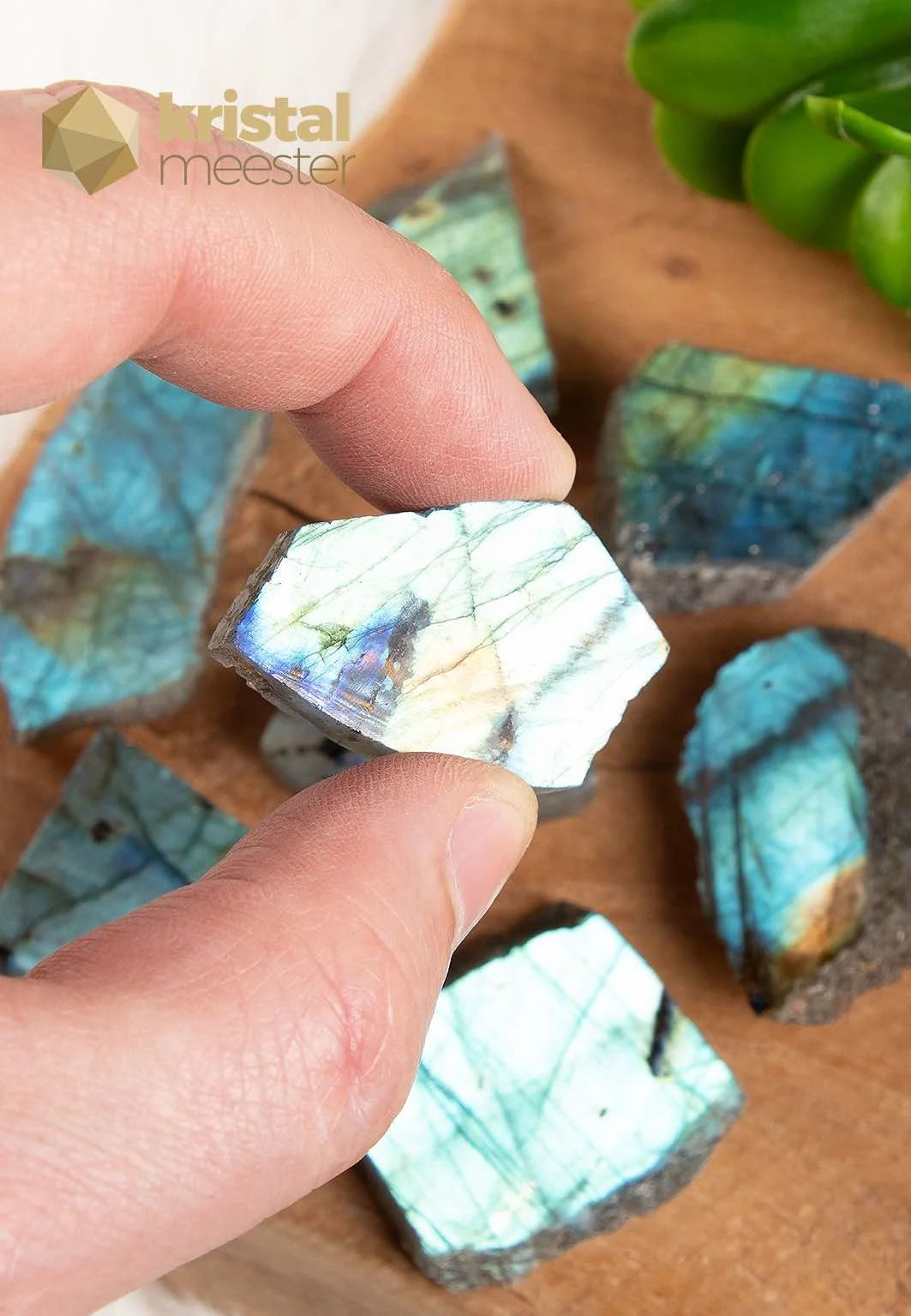 Labradorite one-side polished - size S